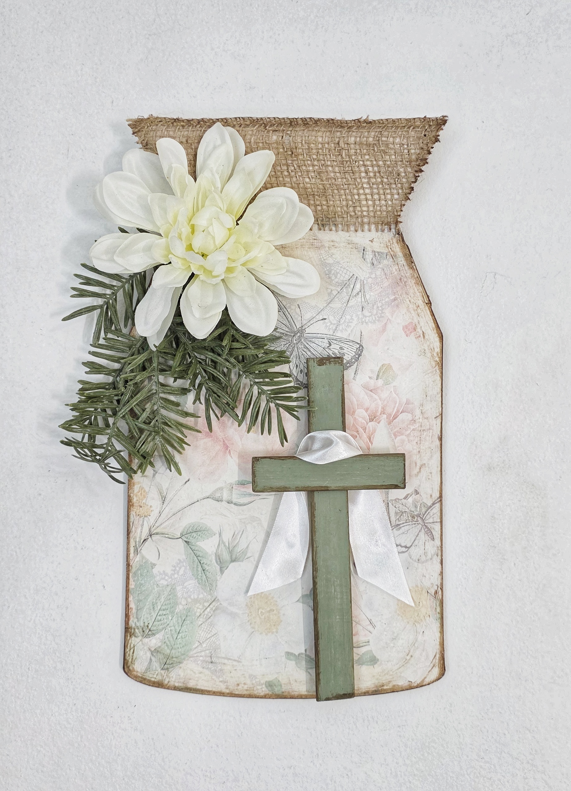 Farmhouse Dollar Tree spring crafts